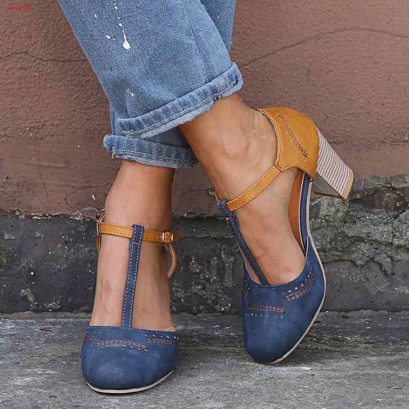 Damen Pumps mit Blockabsatz und Knöchelriemen – Elegant und komfortabel mit Komforteinlegesohle