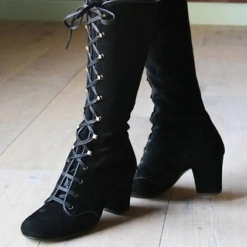 Damen-Schnürstiefel mit Absatz