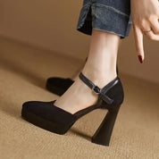 Damen Pumps auf Plateau – Elegante Pumps mit Knöchelriemen