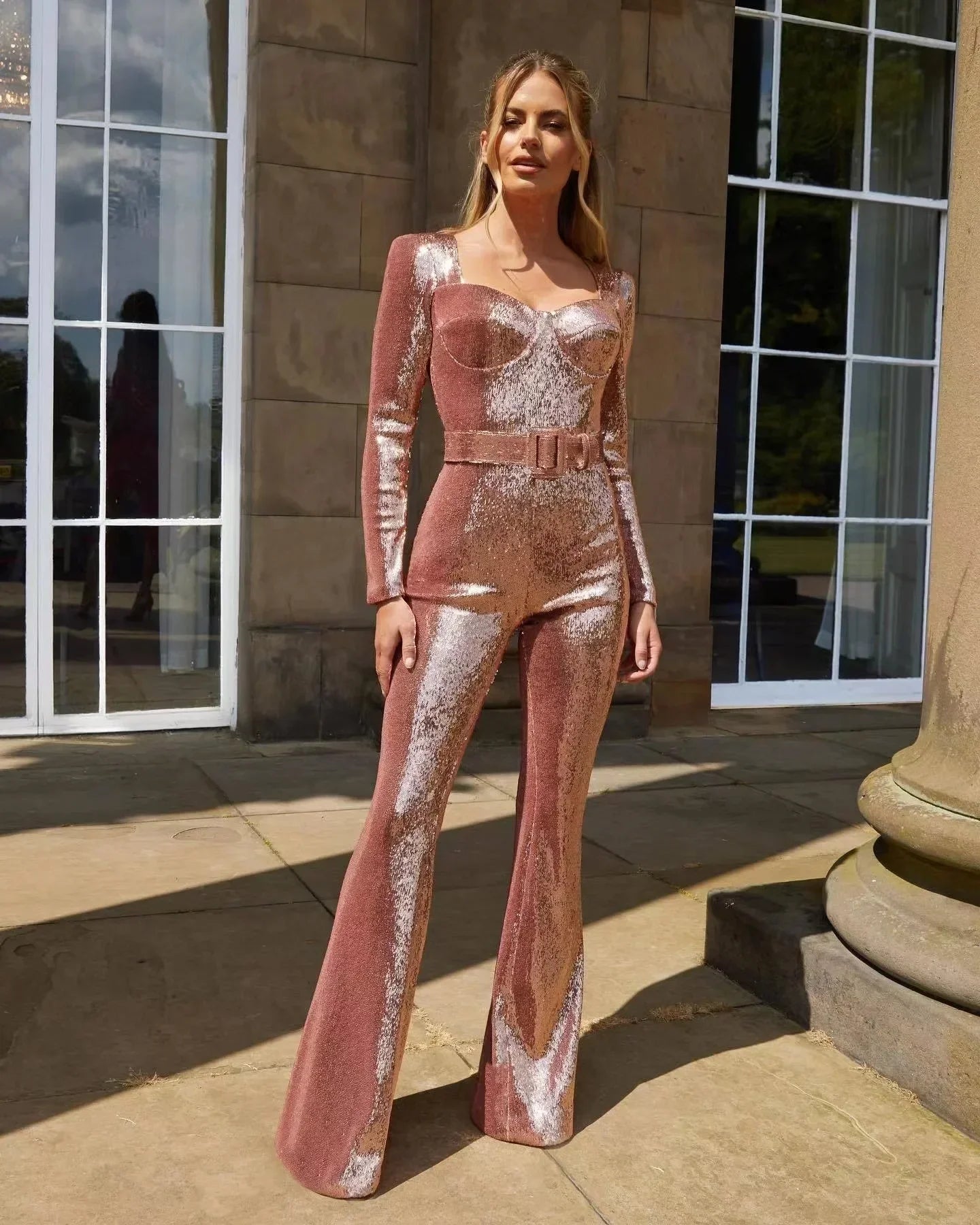 Damen-Jumpsuit mit langen Ärmeln und Paillettenbesatz
