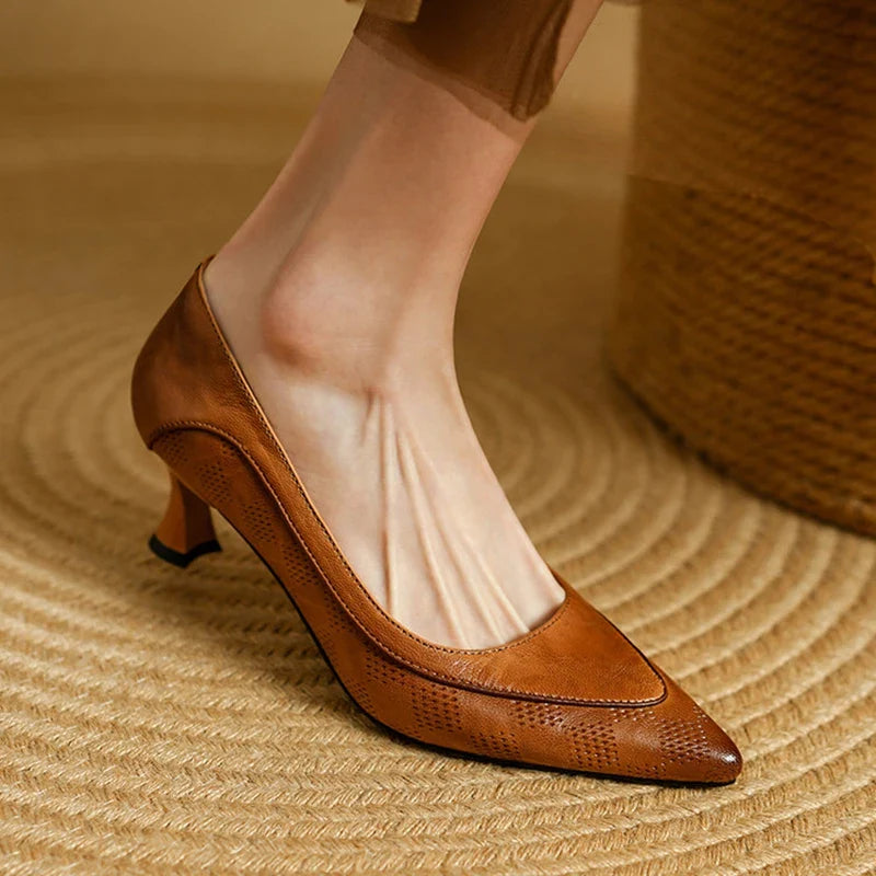 Damen Pumps mit niedrigem Absatz – Elegante Spitzschuh-Pumps