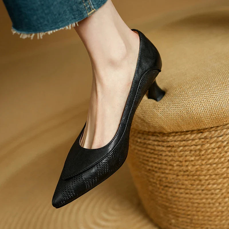 Damen Pumps mit niedrigem Absatz – Elegante Spitzschuh-Pumps