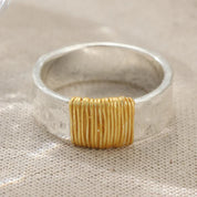 Verstellbarer Damenring – eleganter Silberring mit dekorativem Detail