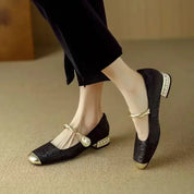 Elegante Damen Ballerinas mit Zierriemen und Perlendetail