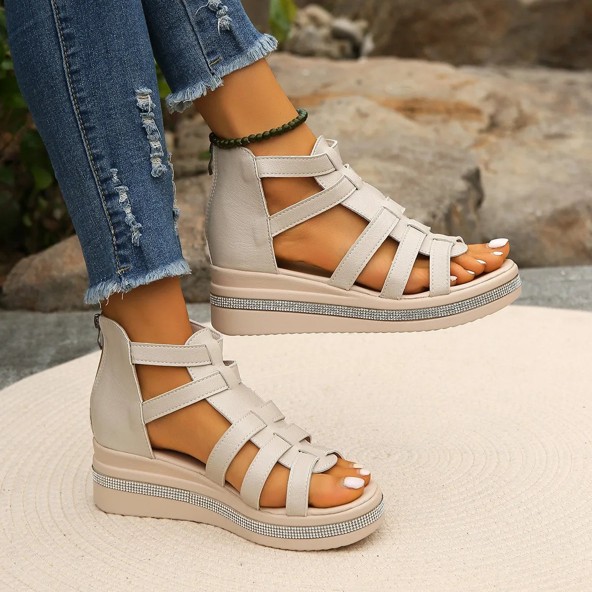 Damen Keilsandalen mit Riemchen – bequeme Sommersandalen mit Dämpfung und stabilem Absatz