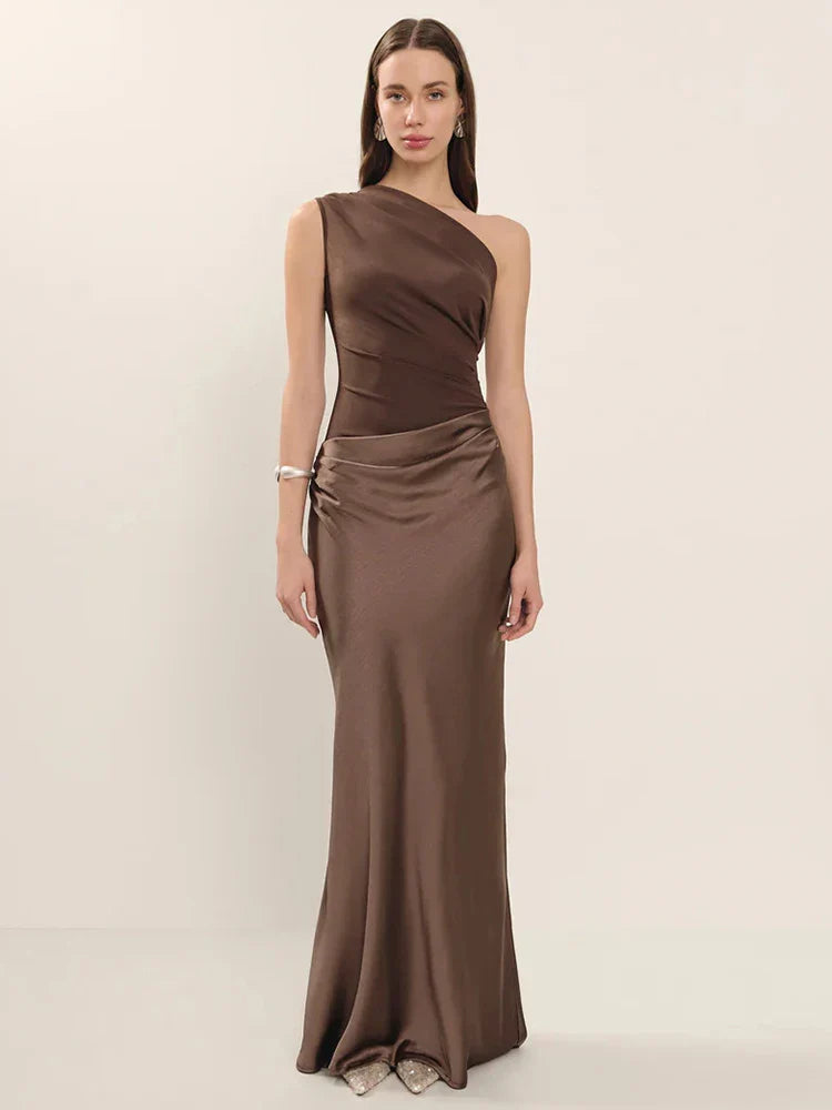 Elegantes Einschulter-Maxikleid – figurbetontes Abendkleid mit Raffung