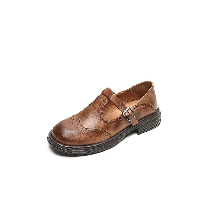 Damen Mary-Jane-Halbschuhe mit T-Bar-Riemen und Brogue-Verzierung