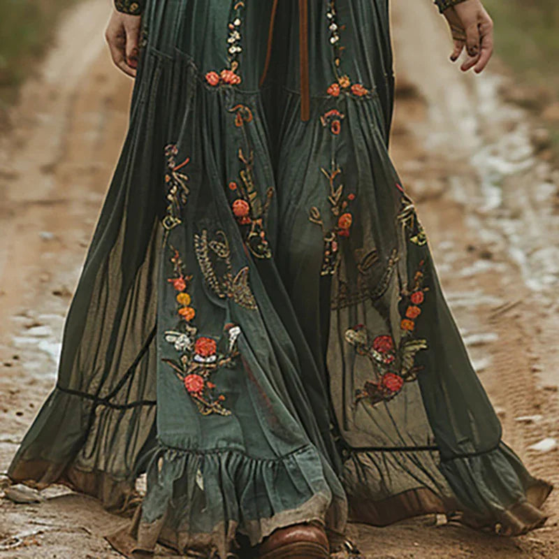 Damen Boho Maxikleid mit Plissee und V-Ausschnitt