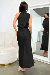 Damen Satin-Midikleid mit Neckholder-Ausschnitt – Elegant, figurbetont, für den Abend