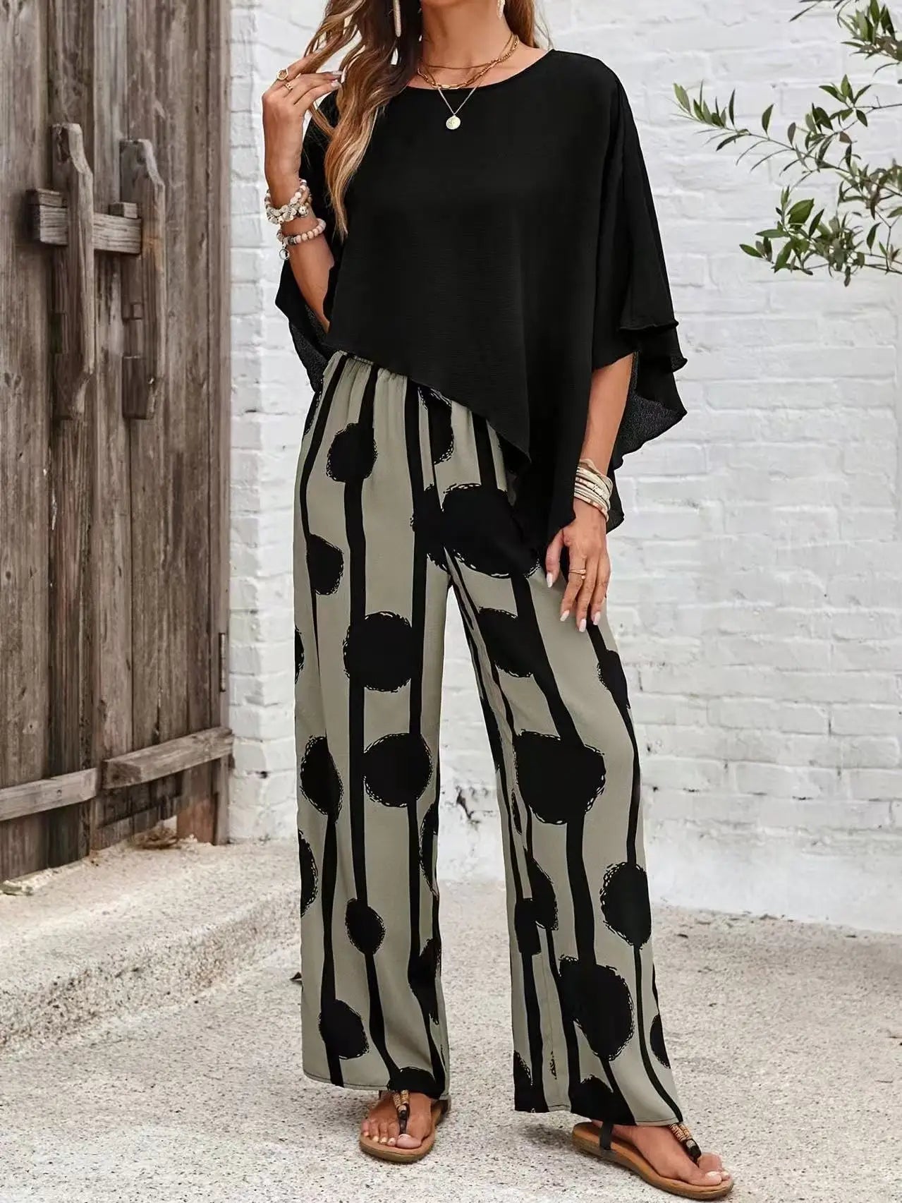 Damen Oversize-Set mit weiter Hose und asymmetrischer Bluse – elegantes Casual-Outfit