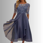 Elegantes Midi-Kleid mit Spitzenoberteil – feminine Leichtigkeit und zeitloser Stil