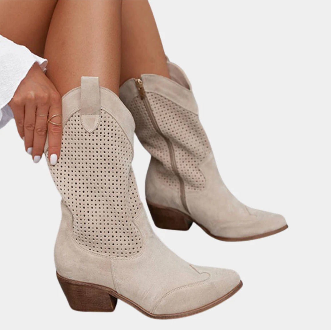 Damen Cowboy-Stiefeletten mit Perforation – stilvoll und komfortabel mit orthopädischem Effekt