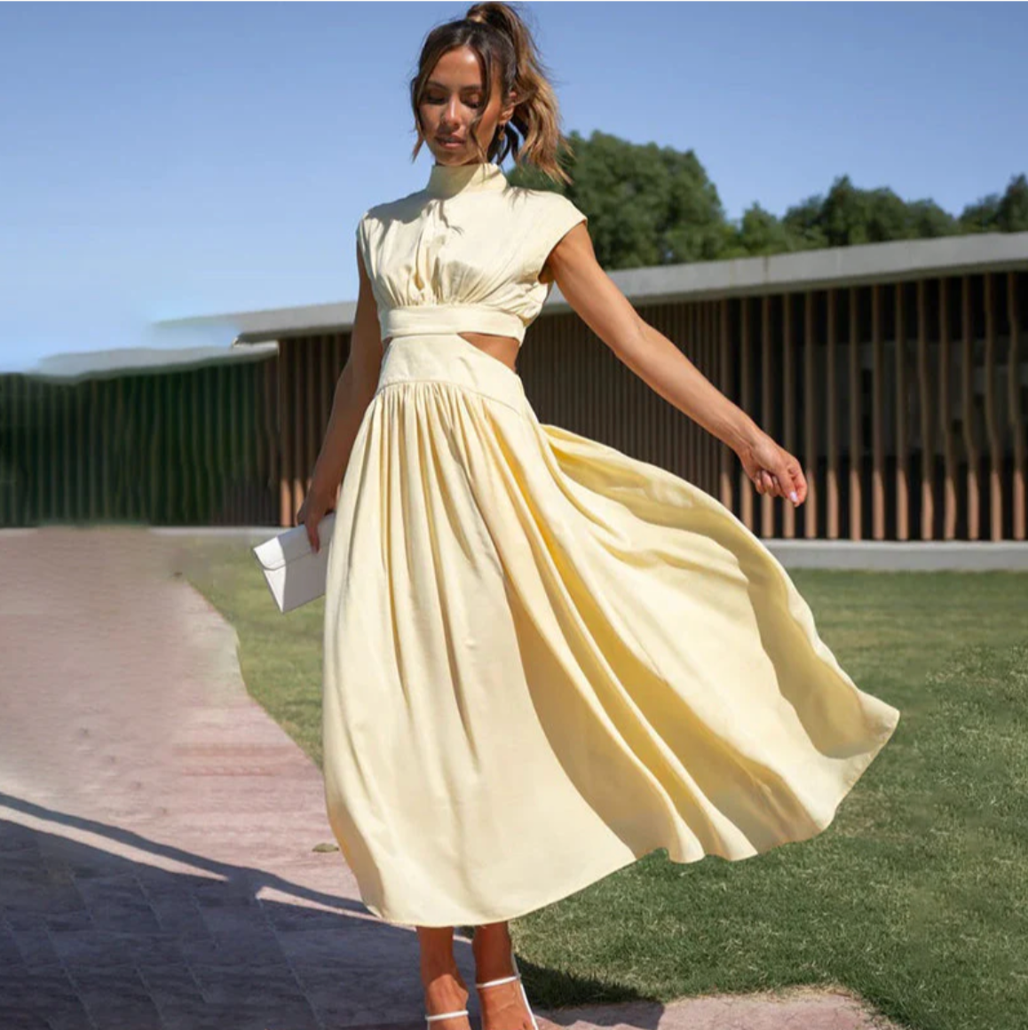 Damen Midi-Kleid mit Bindegürtel und geschlossenem Ausschnitt – elegant und leicht