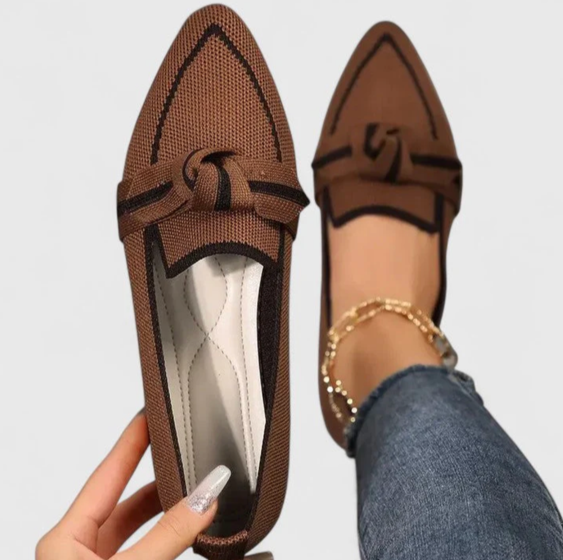 Damen Loafer mit Spitzkappe und Zierknoten – leichte Slipper