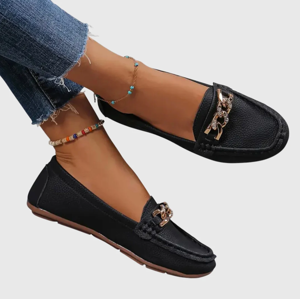 Damen Mokassins mit Zierkette zum Schlüpfen
