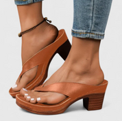 Damen Plateau-Sandalen mit Blockabsatz – Elegante Zehentrenner für den Sommer