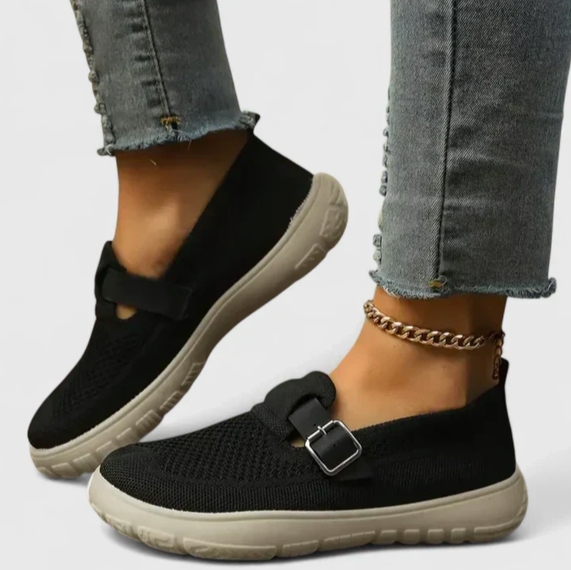 Damen Slip-on Sneaker mit Mesh-Obermaterial und Schnalle