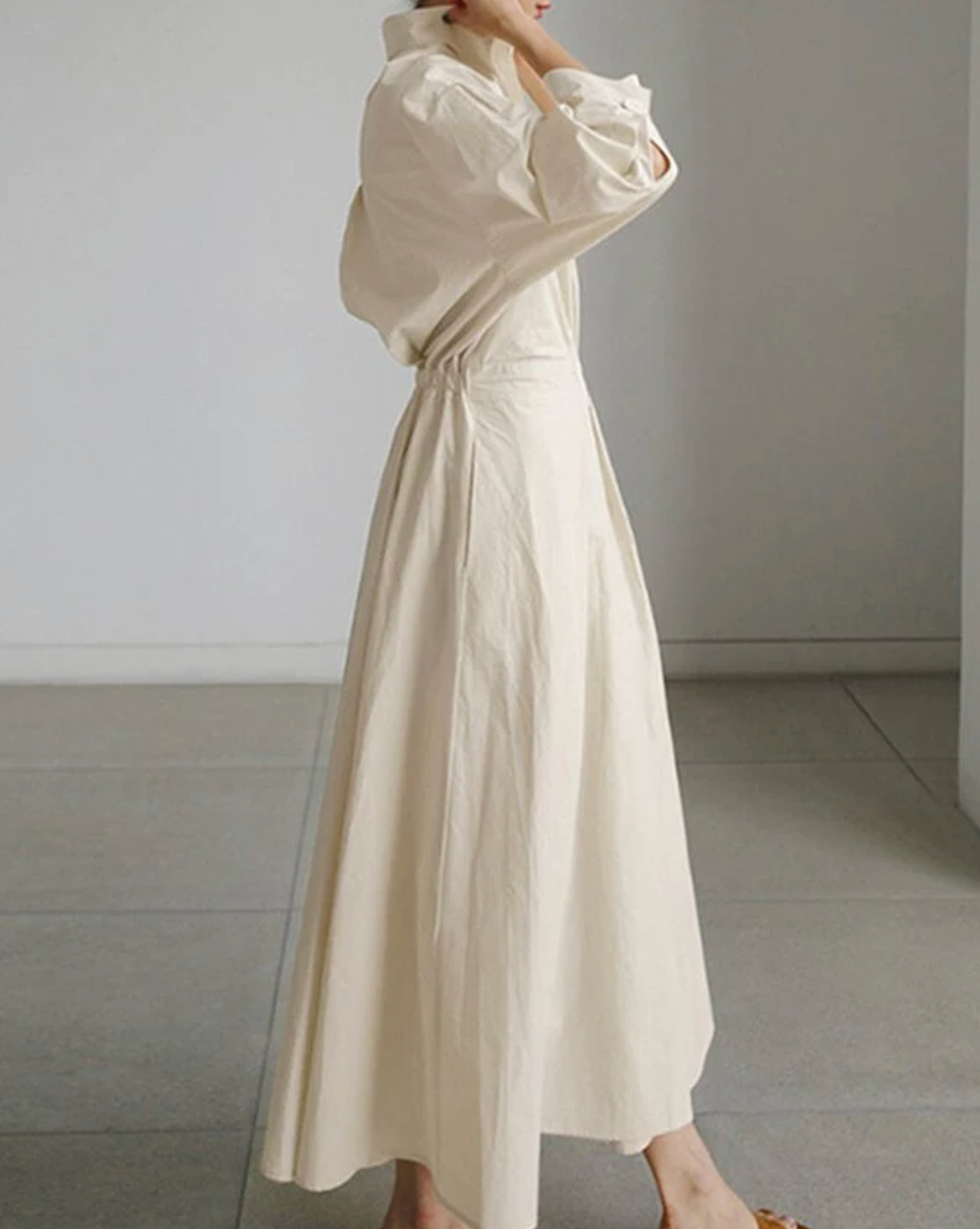 Elegantes Maxi-Hemdblusenkleid für Damen – ausgestellt mit Kragen und Taillierung