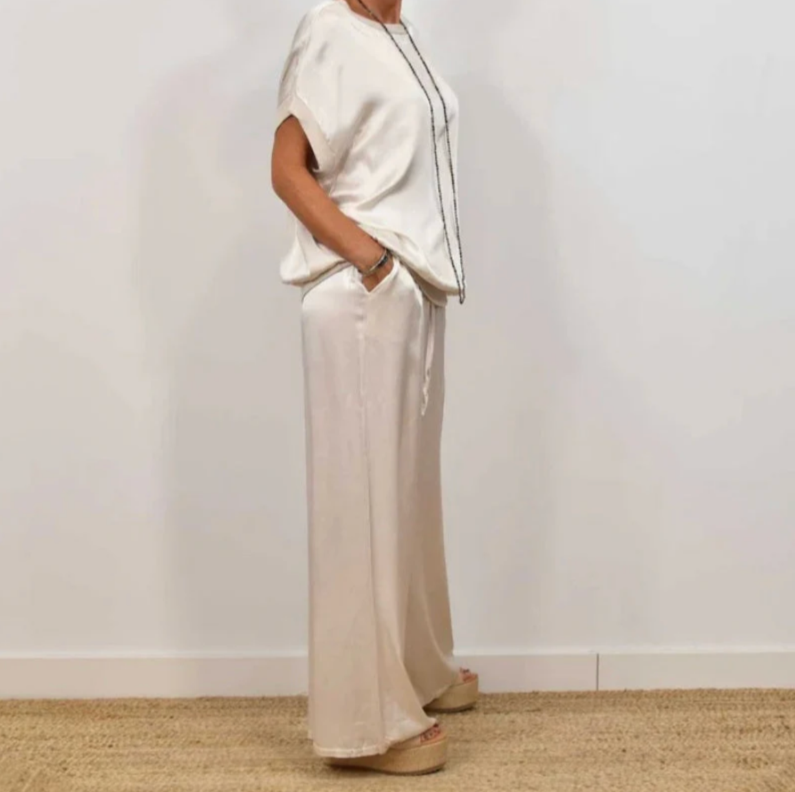 Damen Satin-Set – elegante Bluse mit weiter Hose, locker und komfortabel