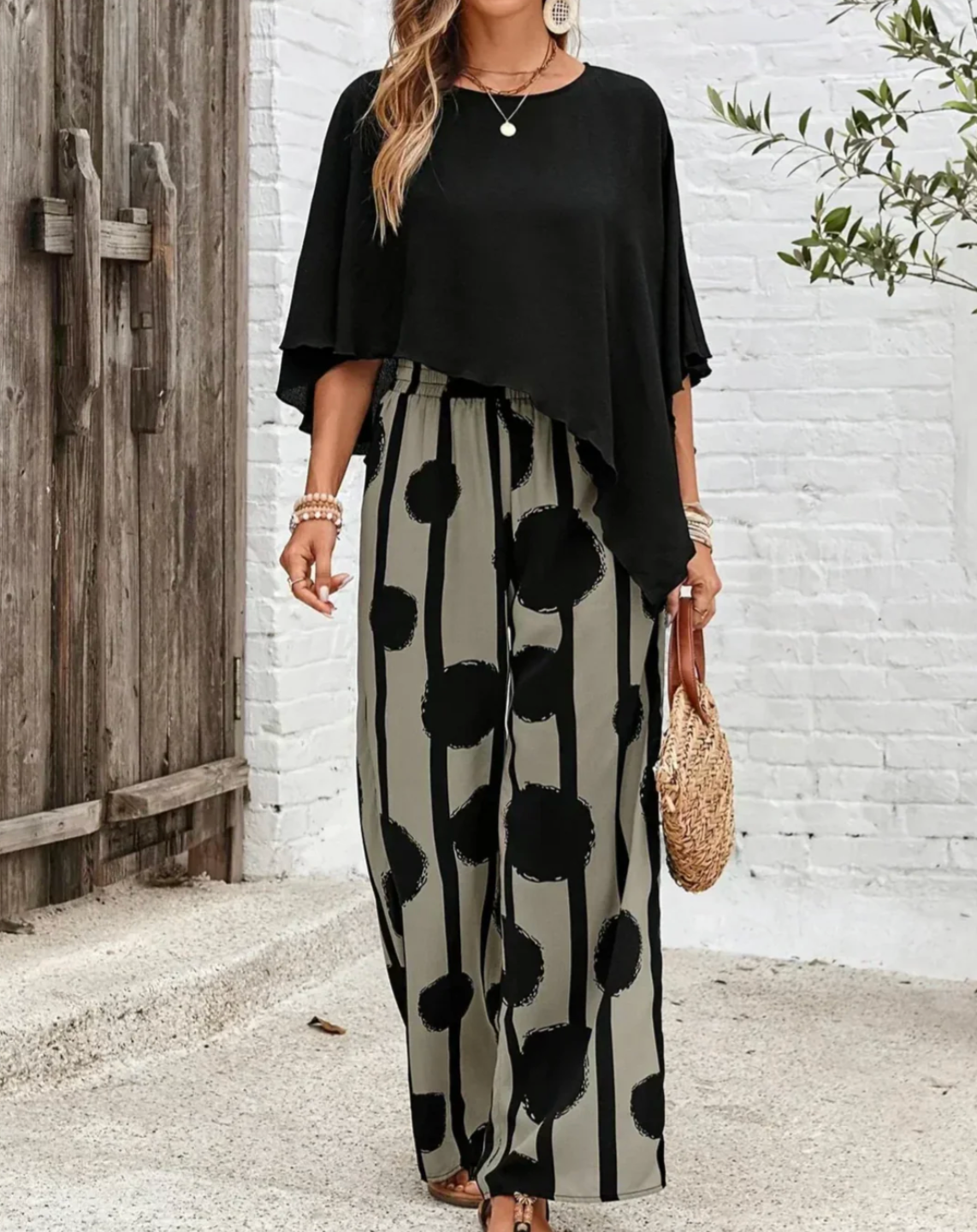 Damen Oversize-Set mit weiter Hose und asymmetrischer Bluse – elegantes Casual-Outfit
