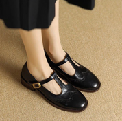Damen Mary Jane Halbschuhe mit T-Bar-Riemen – elegante Schuhe mit Brogue-Perforationen und niedrigem Absatz