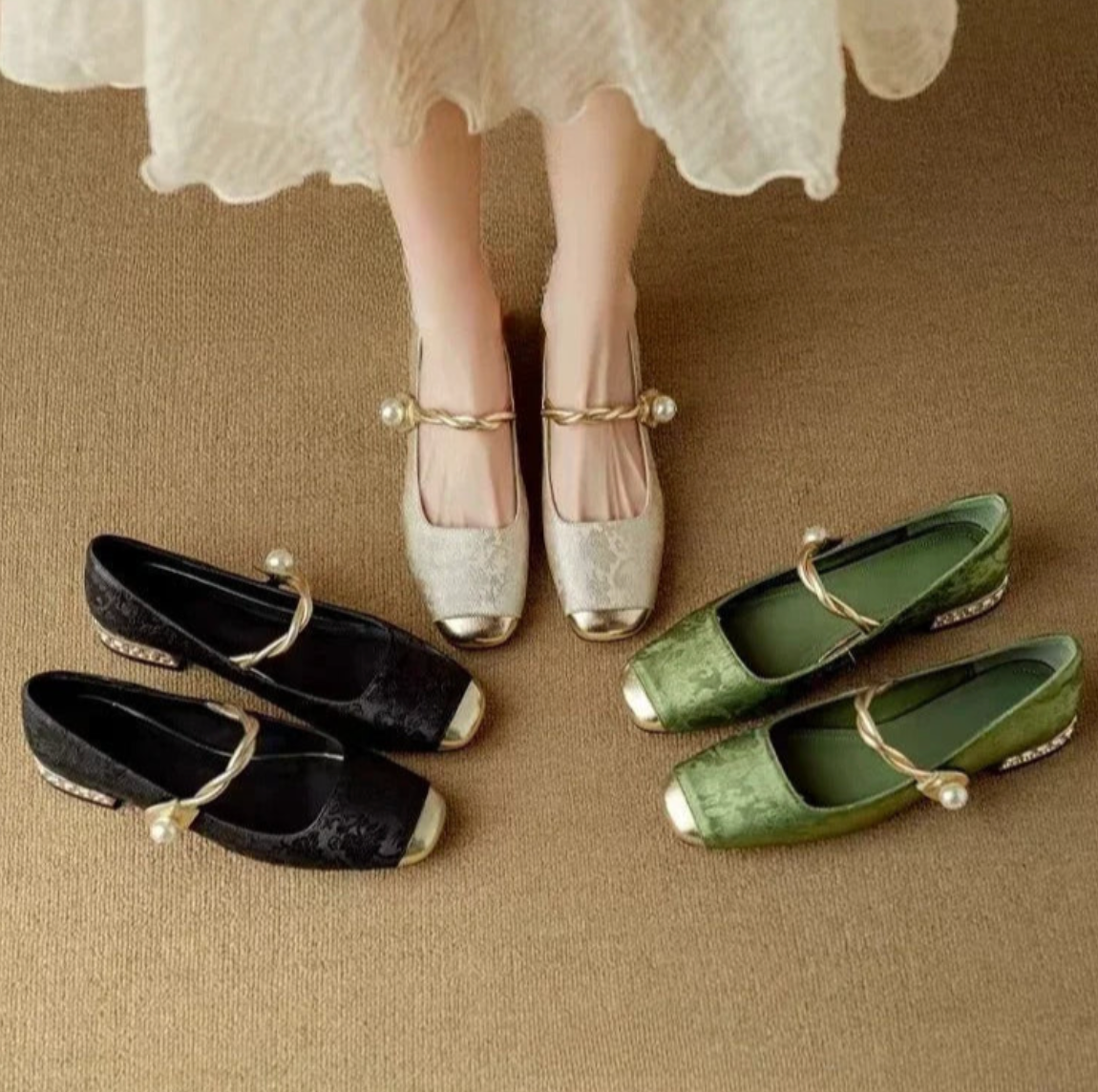 Elegante Damen Ballerinas mit Zierriemen und Perlendetail