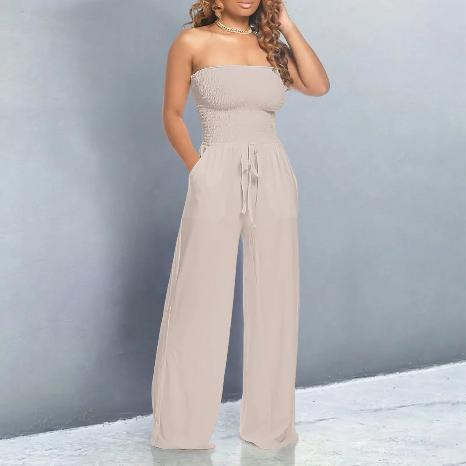 Damen Jumpsuit trägerlos mit weiten Beinen