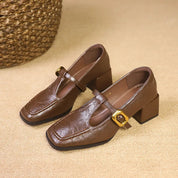 Damen Pumps mit Blockabsatz, Riemchen und eckiger Zehenpartie