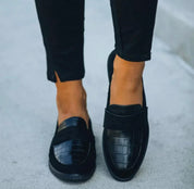 Damen-Lederloafer mit geprägtem Muster